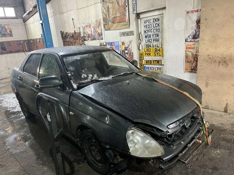 Продажа LADA Priora 1.6 (98Hp) (VAZ-21126) FWD MT по запчастям