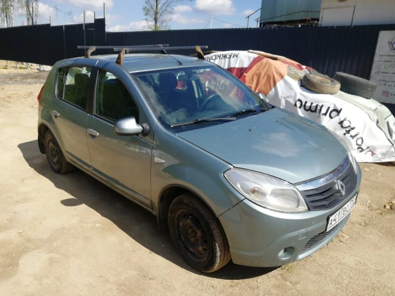 Продажа Renault Sandero 1.6 (84Hp) (K7M 800) FWD MT по запчастям