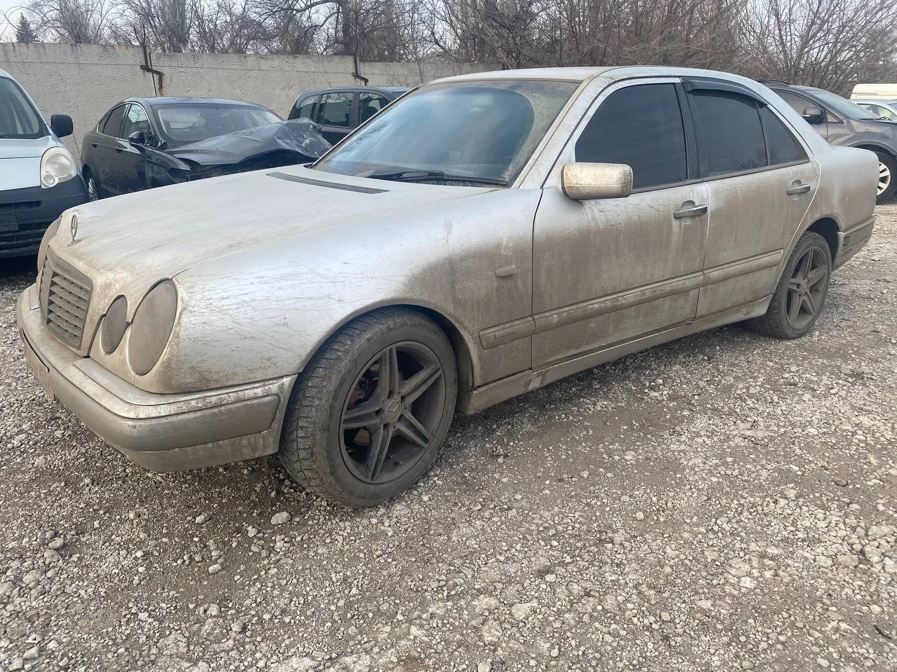 Продажа Mercedes-Benz E class 2.3 (150Hp) (111.970) RWD AT по запчастям