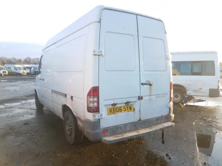 Продажа Mercedes-Benz Sprinter 2.2D (109Hp) (611.981) RWD MT по запчастям