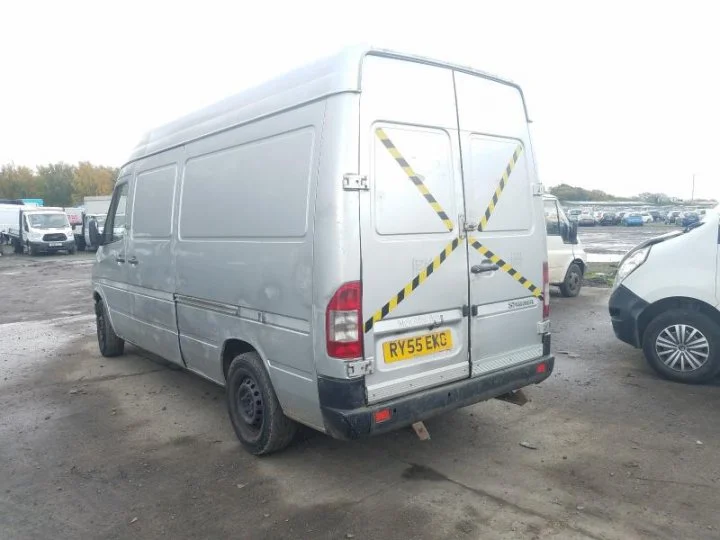 Продажа Mercedes-Benz Sprinter 2.2D (109Hp) (611.981) RWD MT по запчастям