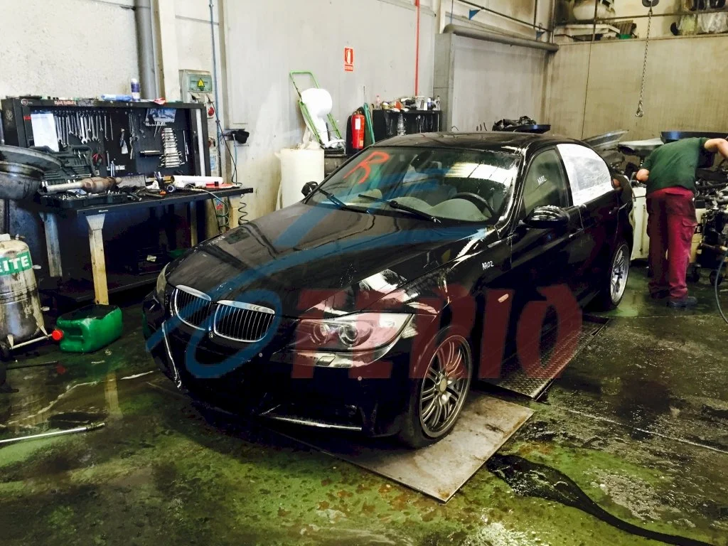 Продажа BMW 3er 3.0D (286Hp) (M57D30TU2) RWD AT по запчастям