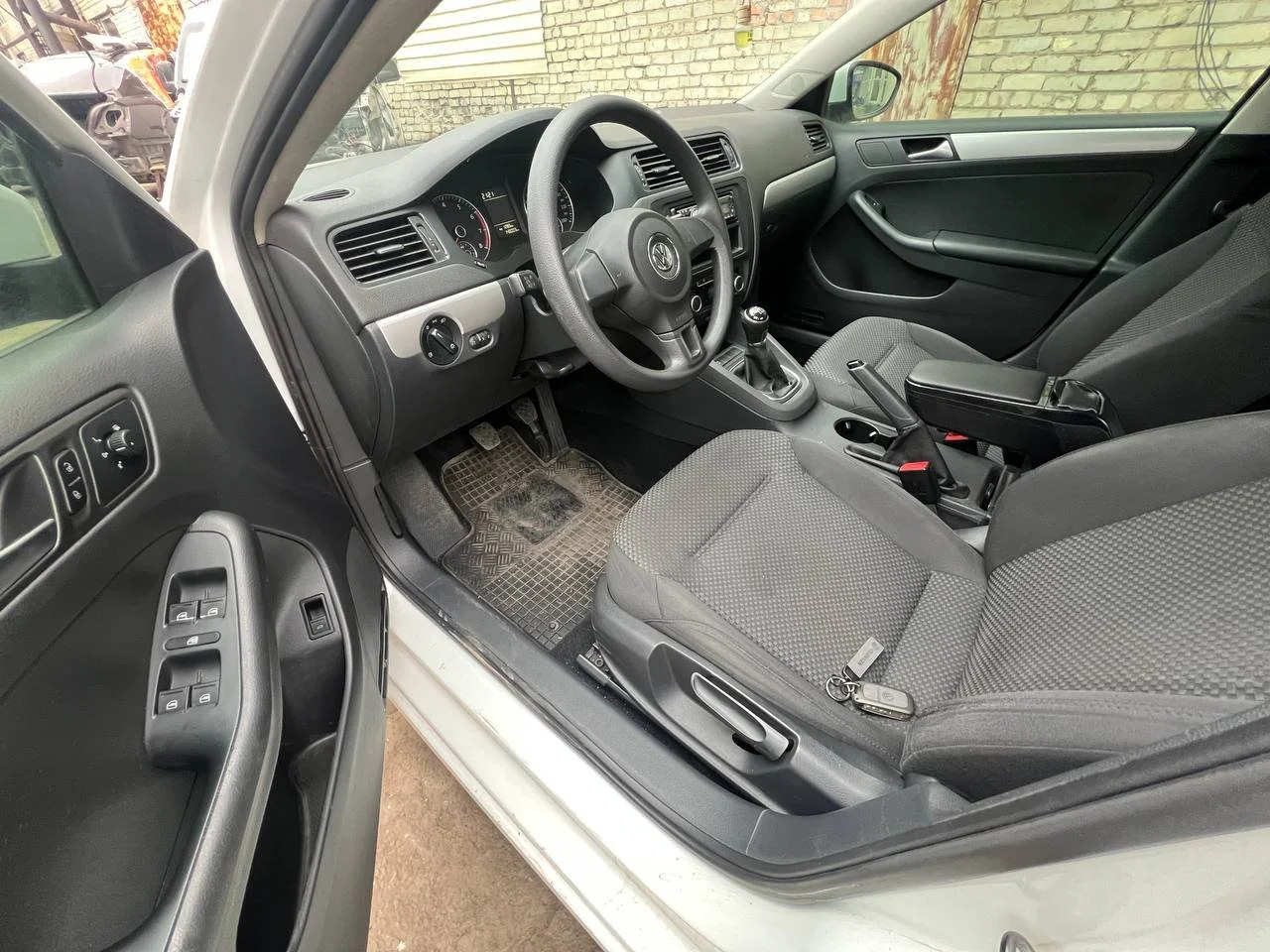 Продажа Volkswagen Jetta 1.4 (122Hp) (CAXA) FWD MT по запчастям