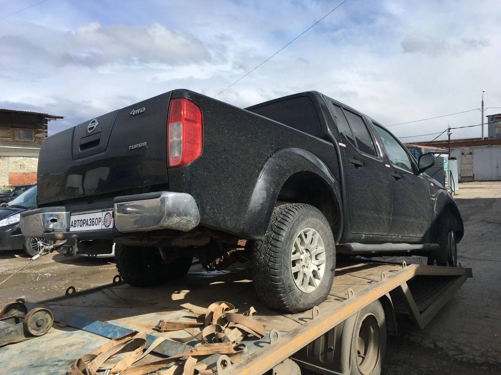 Продажа Nissan Navara 2.5D (174Hp) (YD25DDTI) 4WD MT по запчастям