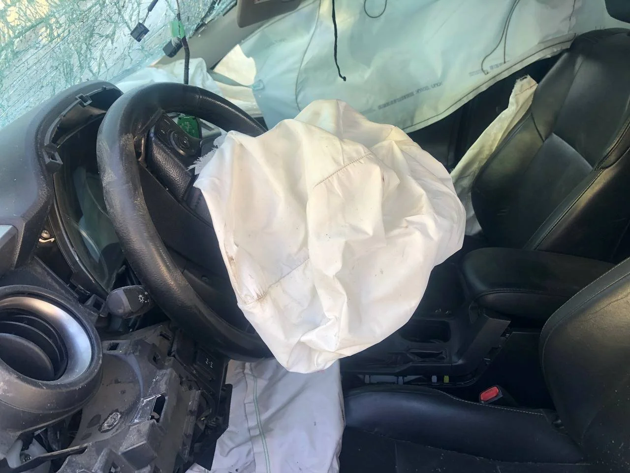 Продажа Toyota RAV4 2.0 (146Hp) (3ZR-FE) 4WD CVT по запчастям