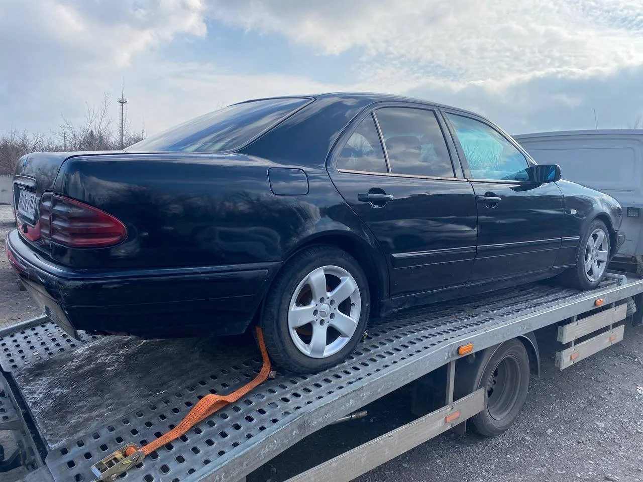 Продажа Mercedes-Benz E class 2.3 (150Hp) (111.970) RWD AT по запчастям