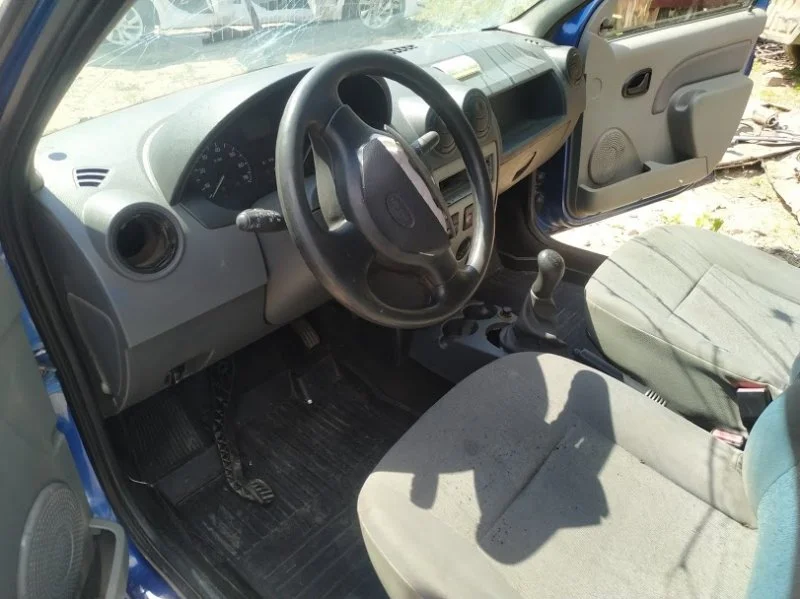 Продажа Renault Logan 1.6 (90Hp) (K7M 710) FWD MT по запчастям