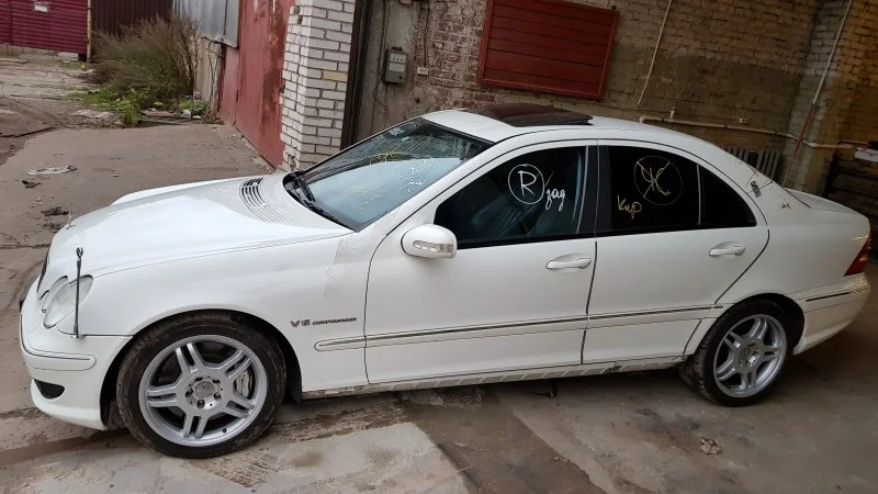Продажа Mercedes-Benz C class 3.2 (354Hp) (112.961) RWD AT по запчастям