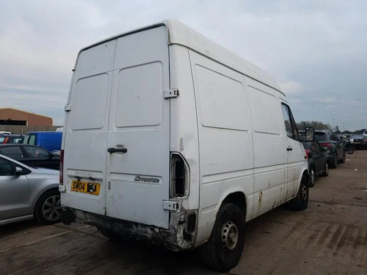 Продажа Mercedes-Benz Sprinter 2.2D (109Hp) (611.981) RWD MT по запчастям