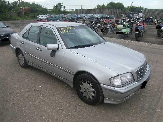 Продажа Mercedes-Benz C class 2.2 (150Hp) (111.961) RWD AT по запчастям