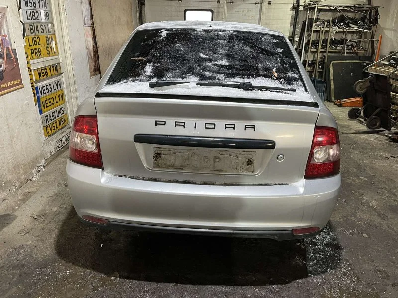 Продажа LADA Priora 1.6 (98Hp) (VAZ-21126) FWD MT по запчастям