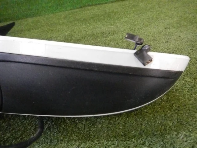 Стекла и зеркала для Audi A5 8F Купе 2007-2016 на фотографиях