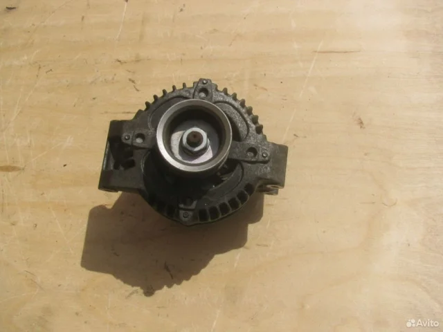 Генератор для Honda CR-V RE Rest 2010-2012 на фотографиях