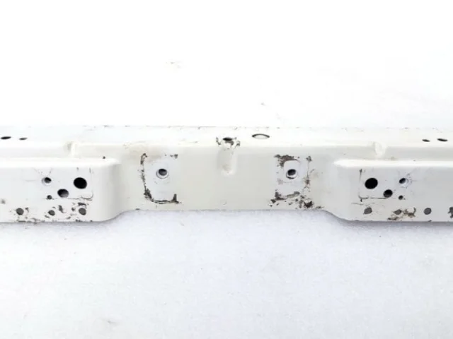 Панель радиатора (телевизор) для Chevrolet Cruze 1 J300 2009-2015 на фотографиях