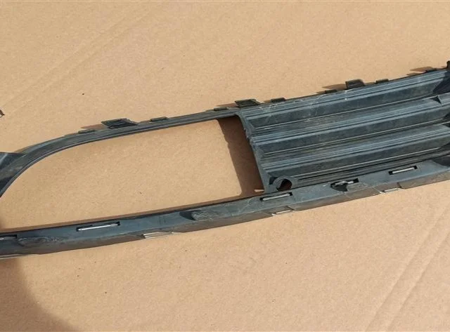 Противотуманка (ПТФ) передняя левая для Opel Insignia Седан A 2008-2017 на фотографиях