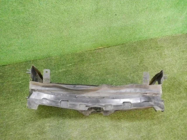 Воздуховод радиатора левый верхний для BMW 3er F30 2011-2019 на фотографиях