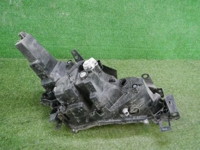 Фара ксенон левая для Mazda CX 5 KF 2017 на фотографиях