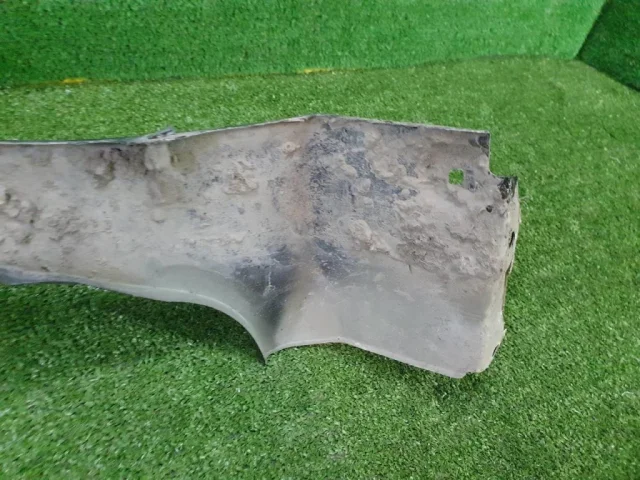 Крылья для Toyota Corolla E180 rest (RU) 2016-2019 на фотографиях