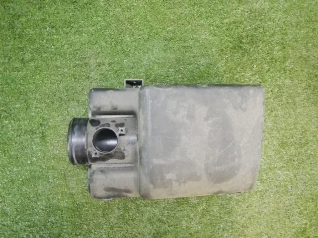 Корпус воздушного фильтра для Mazda CX 5 KF 2017 на фотографиях