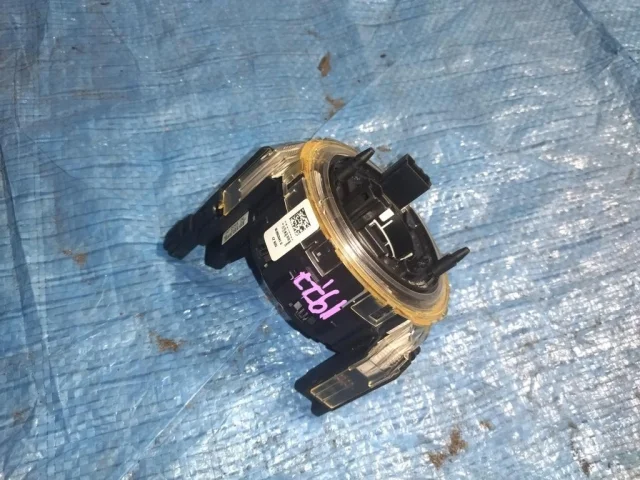 Подрулевой шлейф для Audi Q5 8R 2008-2016 на фотографиях