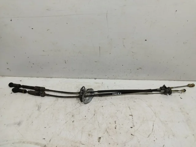 Трос кулисы (МКПП) для Hyundai Solaris 1 рестайлинг 2014-2017 на фотографиях