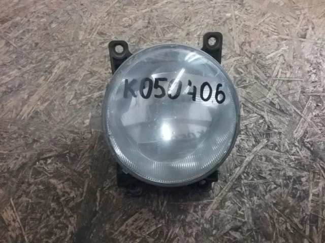 Противотуманка (ПТФ) передняя левая для Toyota Land Cruiser 200 2007-2015 на фотографиях