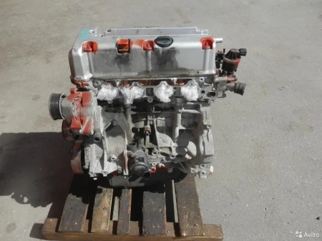 Двигатель для Honda CR-V RD 2001-2006 на фотографиях