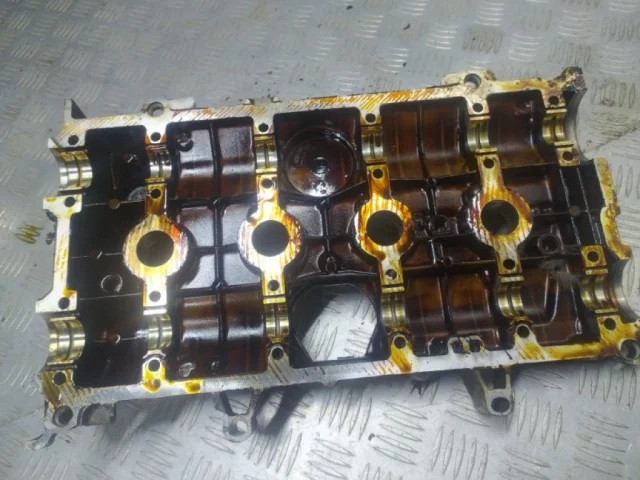 ГБЦ для Renault Logan 2007-2012 (Универсал KS) на фотографиях