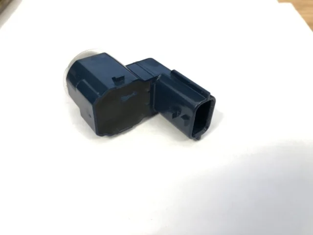 Датчик парктроника задний для Mitsubishi Outlander III 3 rest GF0W 2018-2022 на фотографиях