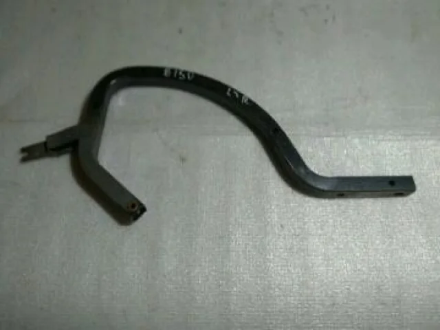 Петля багажника левая для Toyota Corolla E140/E150 Седан 2006-2013 на фотографиях