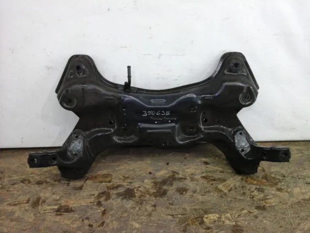 Подрамник двигателя для Hyundai Solaris 1 рестайлинг 2014-2017 на фотографиях