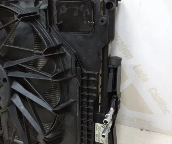 Радиатор охлаждения ДВС для BMW X3 Е83 2003-2010 на фотографиях