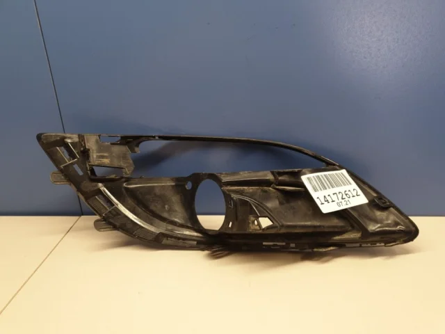 Рамка ПТФ левая для Opel Astra J Хэтчбек 2009-2017 на фотографиях