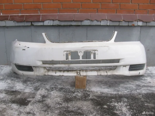 Бампер для Toyota Corolla E110 Седан 1997-2002 на фотографиях