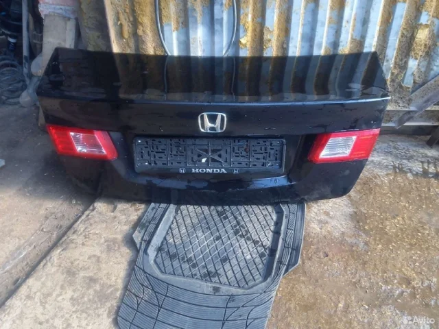 Крышка багажника для Honda Accord 8 2008-2013 на фотографиях