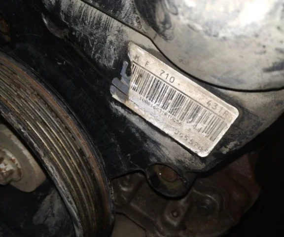 Двигатель без навесного для Renault Logan 2007-2012 (Универсал KS) на фотографиях