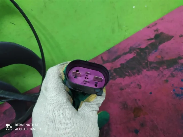 Вентилятор радиатора охлаждения ДВС для Volkswagen Golf VI (5K) 2008-2012 на фотографиях