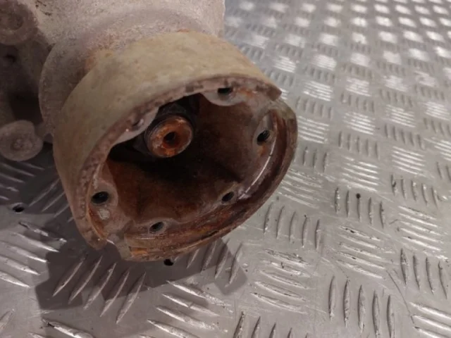 Редуктор заднего моста для Ford Explorer U502 2011-2016 на фотографиях