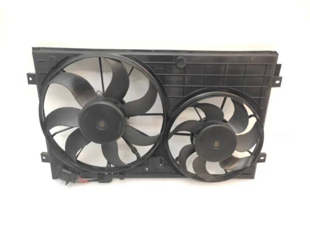 Диффузор вентиляторов для Volkswagen Golf VI (5K) 2008-2012 на фотографиях