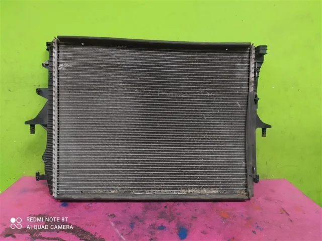 Радиатор охлаждения ДВС для Volkswagen Touareg I (7L) 2002-2010 на фотографиях