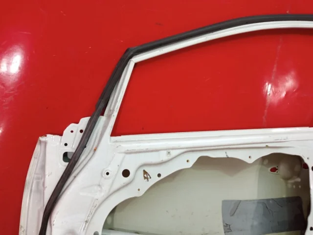 Дверь передняя левая для Kia Cerato TD 2009-2013 на фотографиях