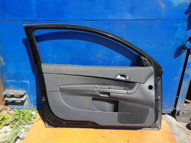 Дверь передняя левая для Volvo C30 MK 2006-2013 на фотографиях