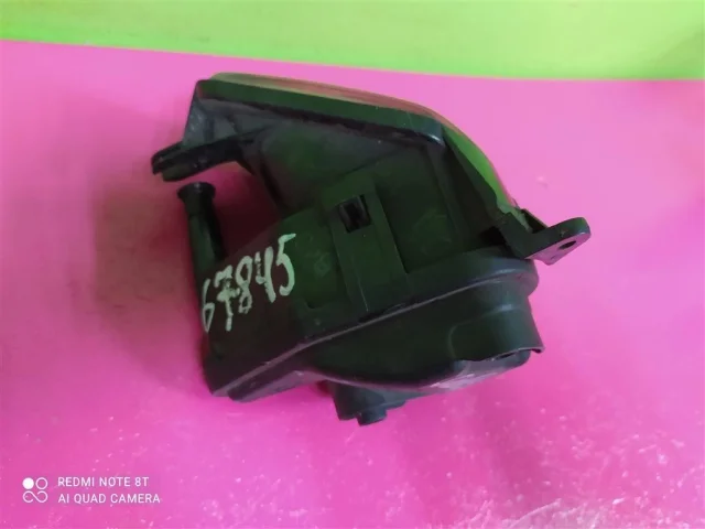 Противотуманка (ПТФ) передняя левая для Audi Q7 4L 2005-2015 на фотографиях