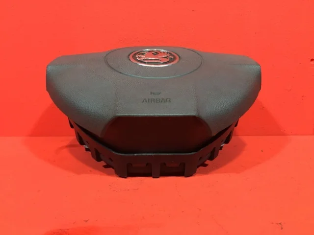 Подушка безопасности водителя для Opel Astra J Седан 2011-2017 на фотографиях