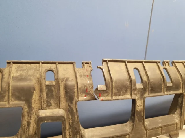 Кожух замка капота для Hyundai Solaris 1 рестайлинг 2014-2017 Хэтчбек на фотографиях