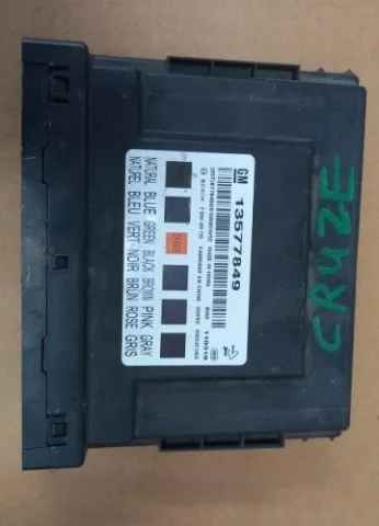 Блок комфорта для Chevrolet Cruze 1 J300 2009-2015 на фотографиях