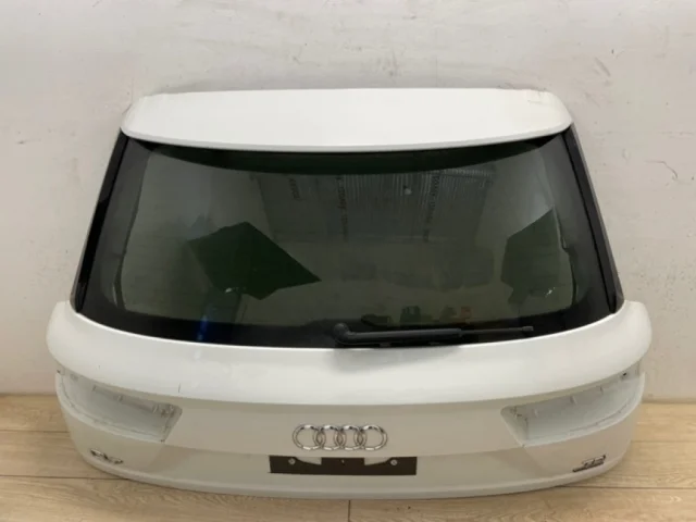 Крышка багажника для Audi Q7 4M 2015+ на фотографиях