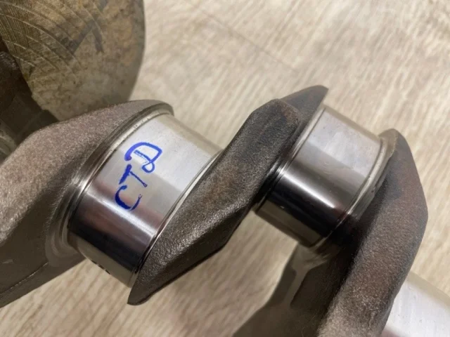 Коленвал для Mitsubishi Pajero Sport KH0 2008-2013 на фотографиях