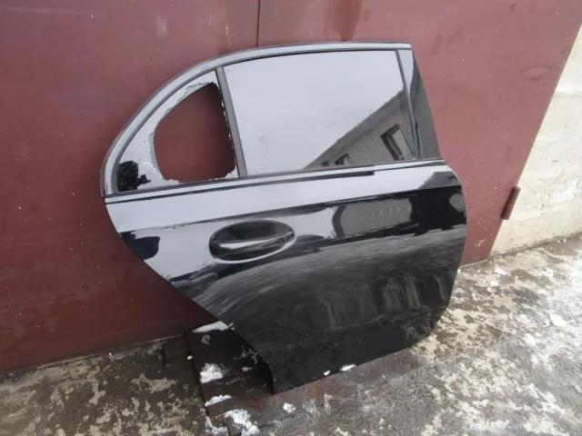 Двери для Mercedes-Benz A class W177 2018-2022 на фотографиях