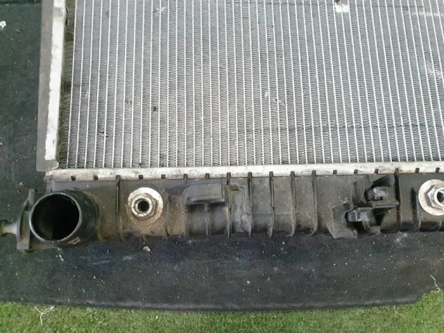 Радиатор охлаждения ДВС для Mercedes-Benz GL class X166 2012-2016 на фотографиях